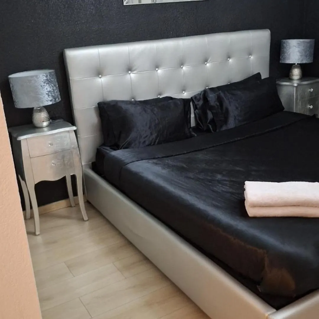 Suite And Jacuzzi Toulouse 0*,